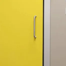 Герметичний контур дверей у медичному просторі