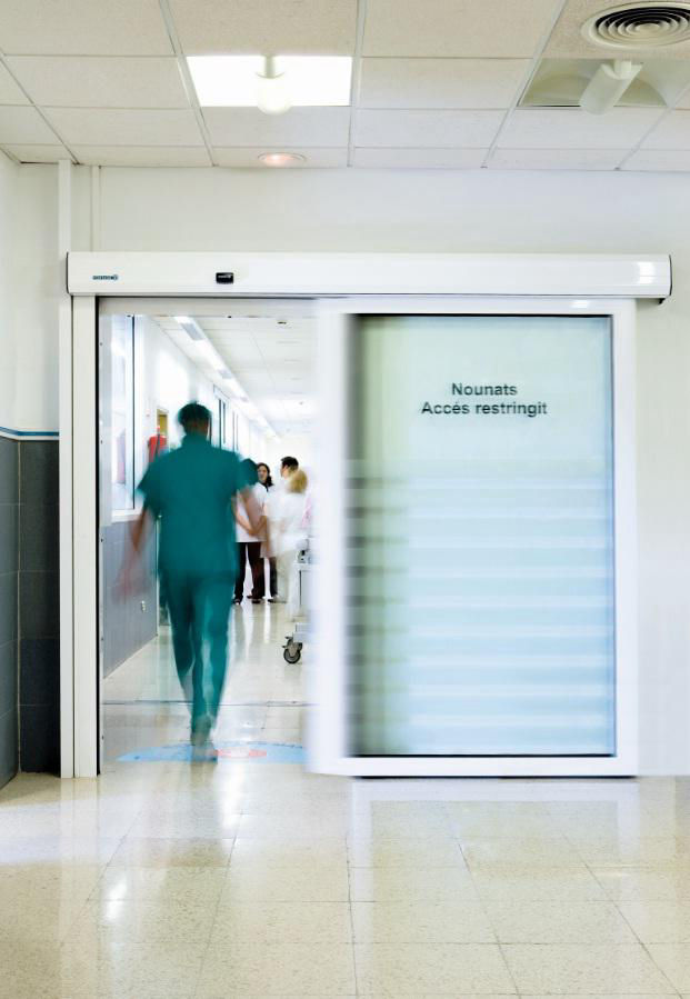 Герметичні двері для лікарні